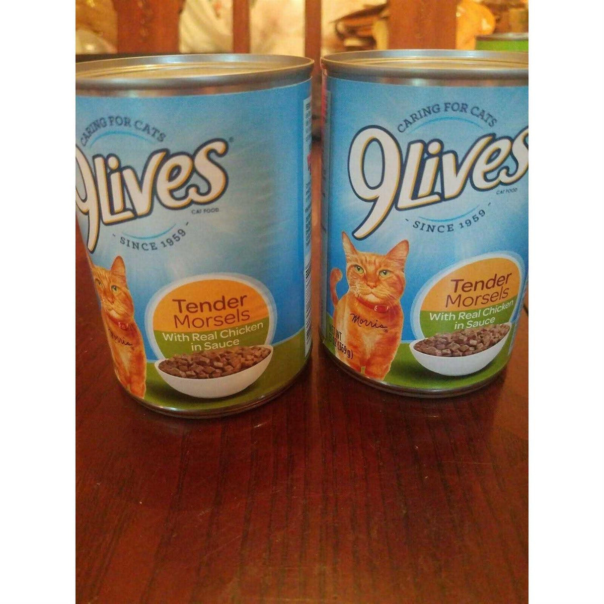 Wet Cat Food with Real Chicken in Sauce F876358