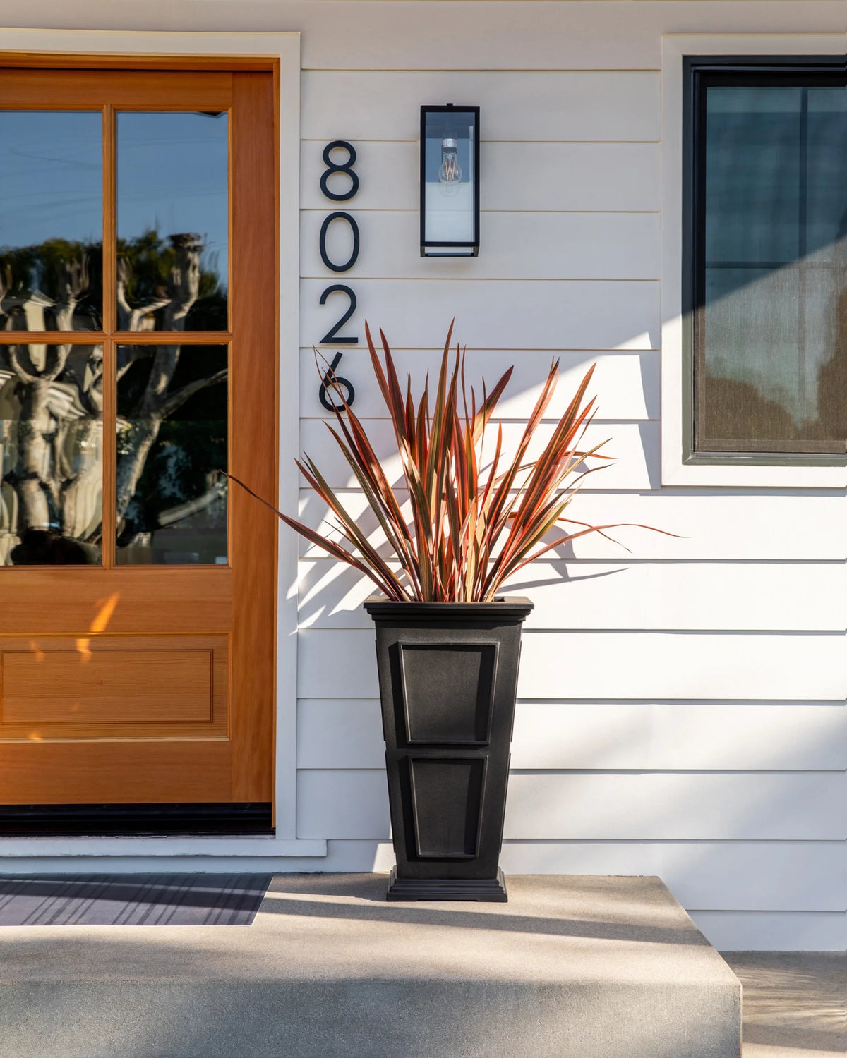 Black 28" Plastic Planter K96621